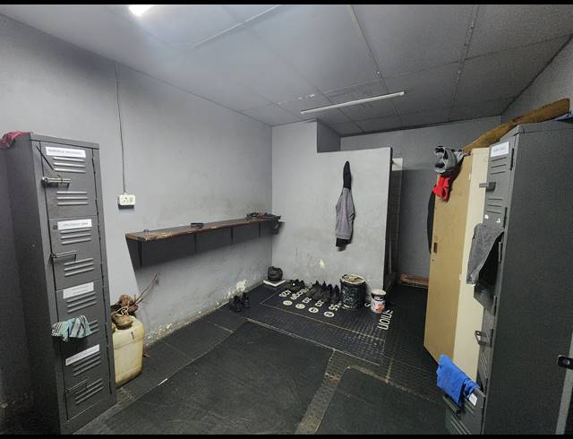 440M² WAREHOUSE TO LET IN WADEVILLE